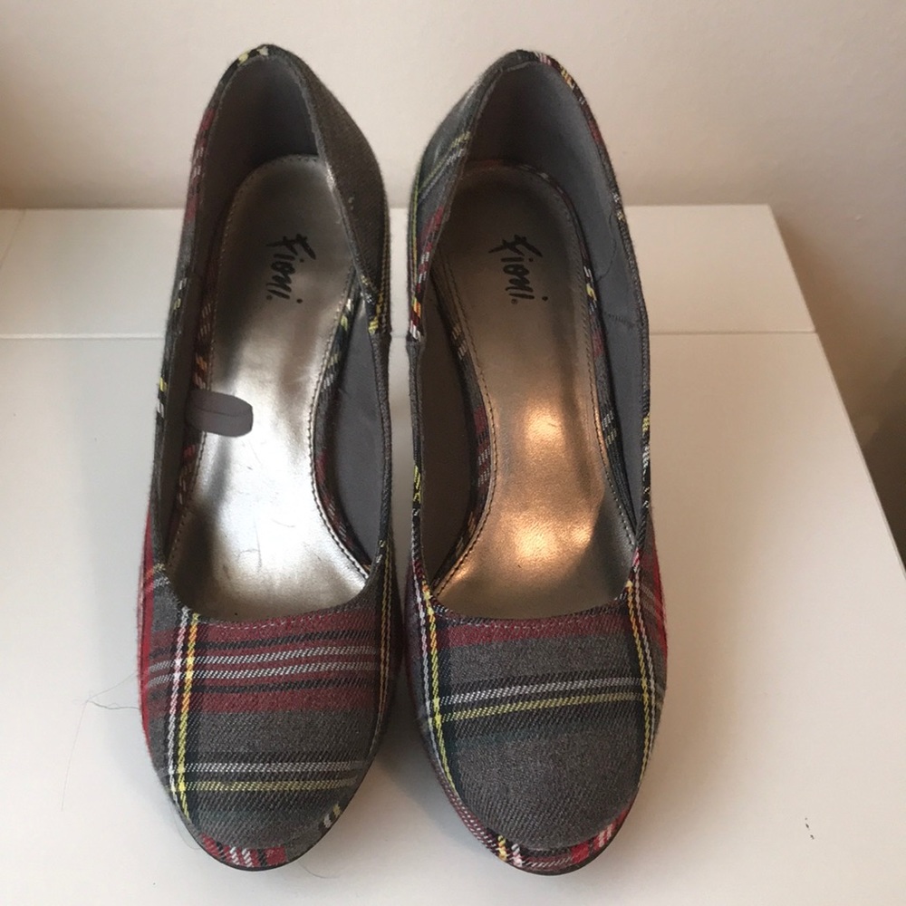 Size 6 heels